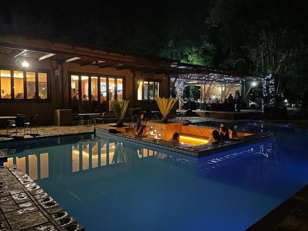 Manor Hills Guest Lodge Rustenburg Extérieur photo