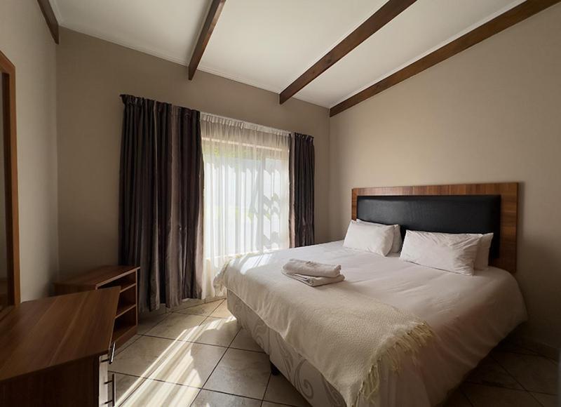 Manor Hills Guest Lodge Rustenburg Extérieur photo